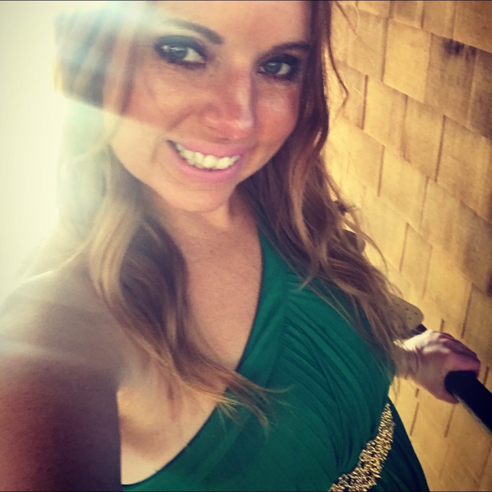 Meet your Posher, Danielle
